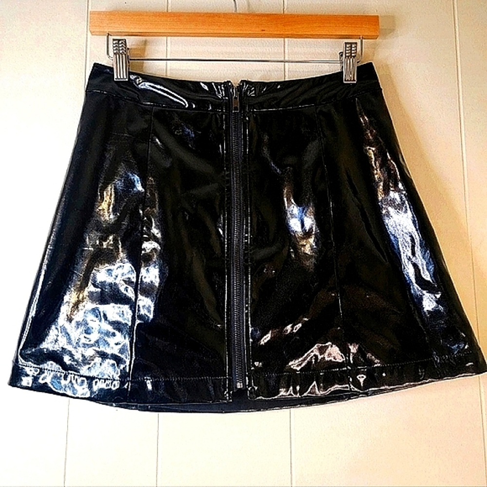 Guess Black Patent Leather Vinyl Mini Skirt